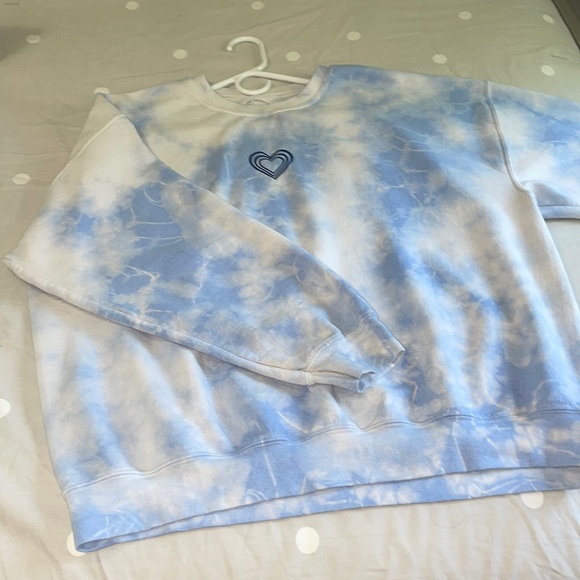 Oversized PacSun LA embroidered heart crewneck. Blue tie dye. Used. - Picture 2 of 6